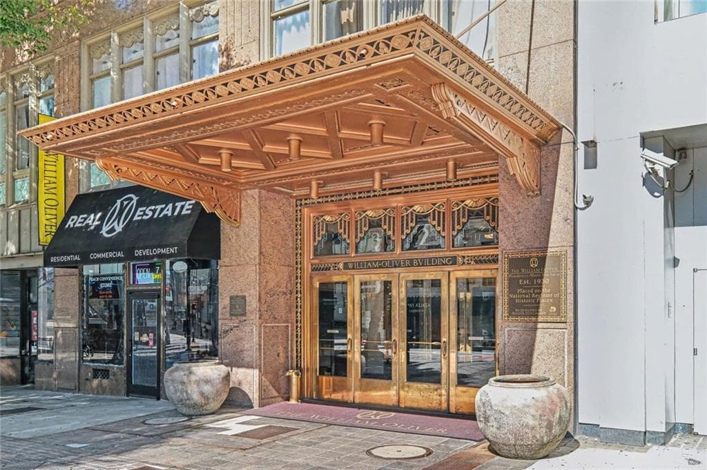 1 bedroom, 1 bathroom, 465 sq ft condominium for sale at 32 Peachtree St NW 602, Atlanta, GA 30303 — photo 8