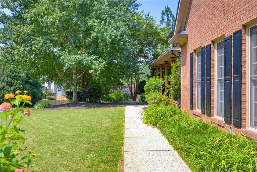 5 bedroom, 4 bathroom, 4,151 sq ft single family residence for sale at 4814 Galloways Farm Court, Acworth, GA 30101 — photo 3