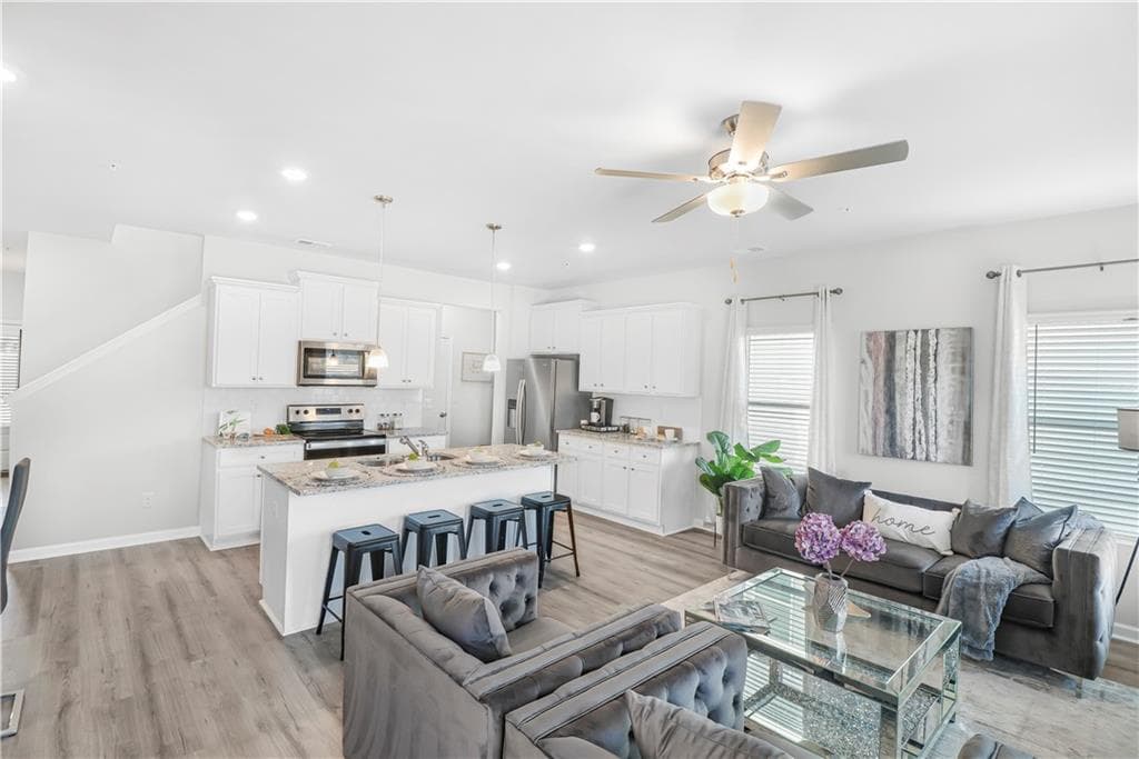 3 bedroom, 3 bathroom, 1,315 sq ft townhouse for sale at 217 Birch Way, Fairburn, GA 30213 — photo 9