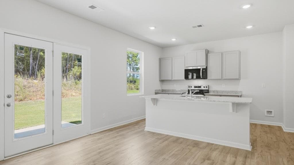 4 bedroom, 3 bathroom, 1,991 sq ft single family residence for sale at 8176 Coldstream Drive, Fairburn, GA 30213 — photo 4