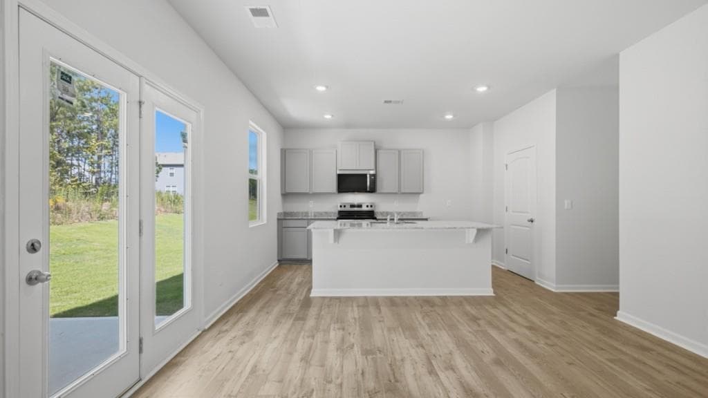 4 bedroom, 3 bathroom, 1,991 sq ft single family residence for sale at 8176 Coldstream Drive, Fairburn, GA 30213 — photo 5