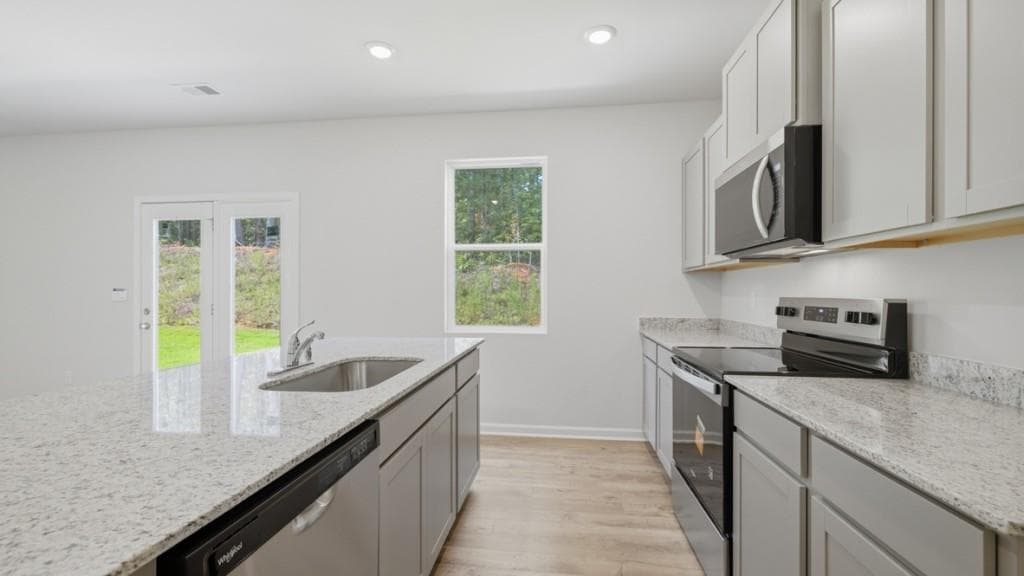 4 bedroom, 3 bathroom, 1,991 sq ft single family residence for sale at 8176 Coldstream Drive, Fairburn, GA 30213 — photo 8
