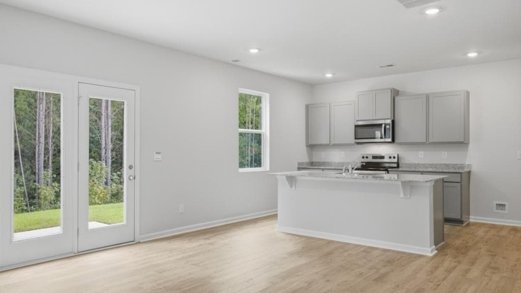 4 bedroom, 3 bathroom, 2,176 sq ft single family residence for sale at 8172 Coldstream Drive, Fairburn, GA 30213 — photo 5