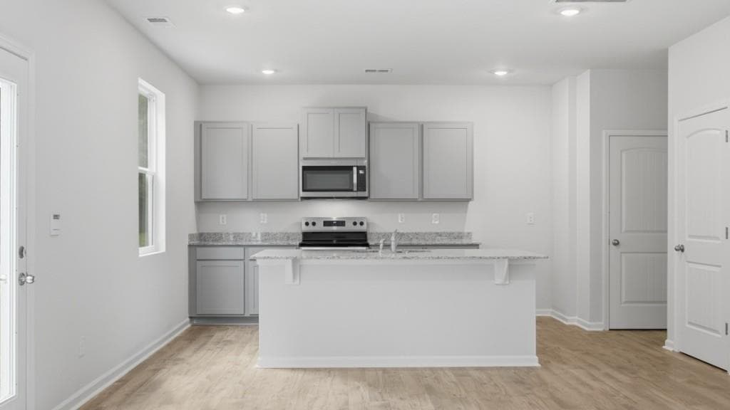 4 bedroom, 3 bathroom, 2,176 sq ft single family residence for sale at 8172 Coldstream Drive, Fairburn, GA 30213 — photo 6