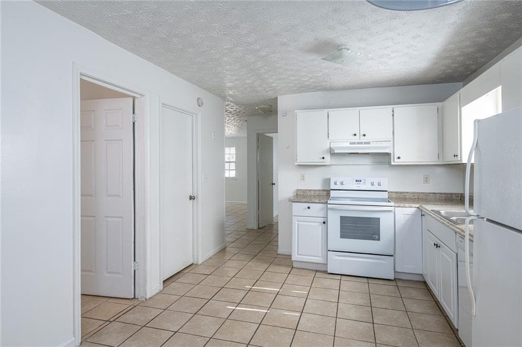 2 bedroom, 2 bathroom, 1,100 sq ft duplex for rent at 8367 Warren Drive 8367, Douglasville, GA 30134 for $1,195 a month — photo 4