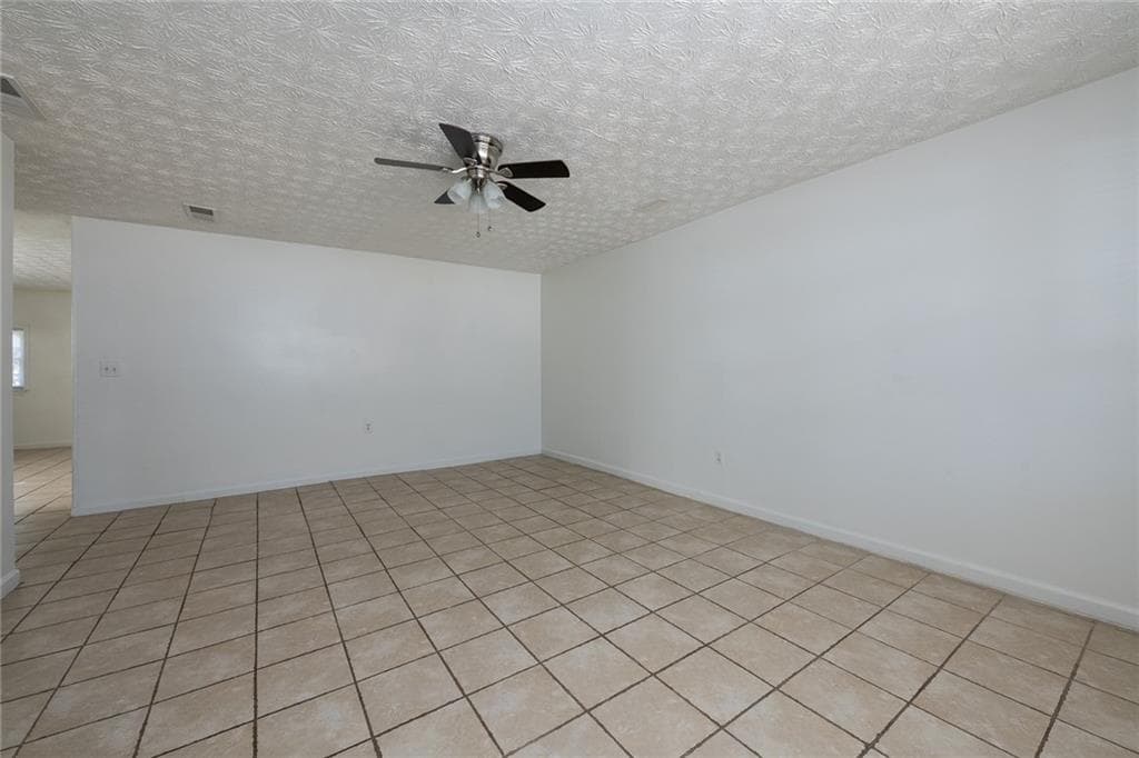2 bedroom, 2 bathroom, 1,100 sq ft duplex for rent at 8367 Warren Drive 8367, Douglasville, GA 30134 for $1,195 a month — photo 7