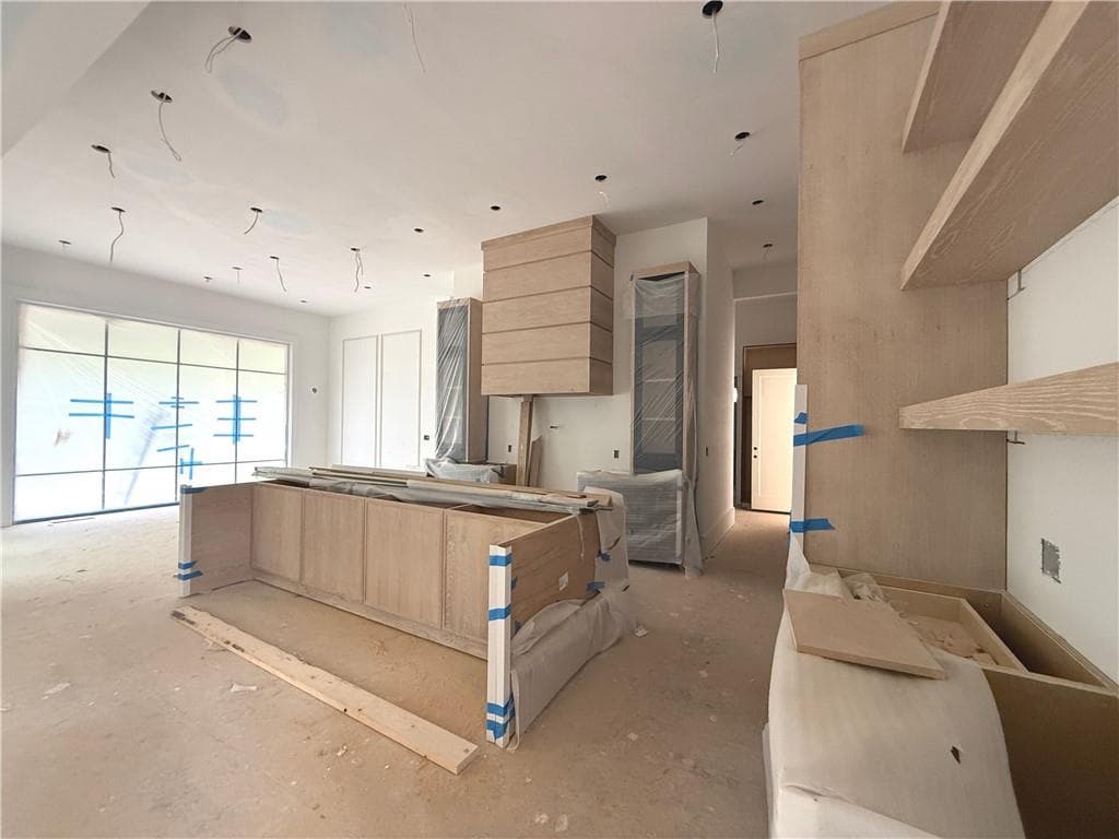4 bedroom, 7 bathroom, 5,100 sq ft single family residence for sale at 6990 Deaton Henry Road, Flowery Branch, GA 30542 — photo 10