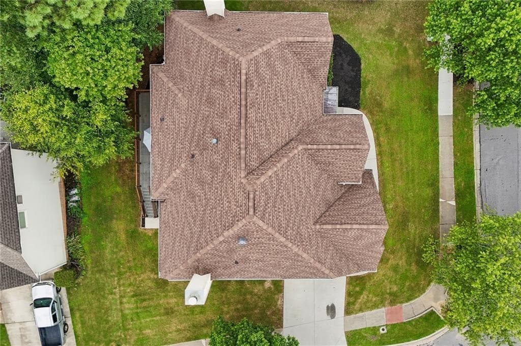 6 bedroom, 5 bathroom, 4,879 sq ft single family residence for sale at 3856 Creekview Ridge Drive, Buford, GA 30518 — photo 4