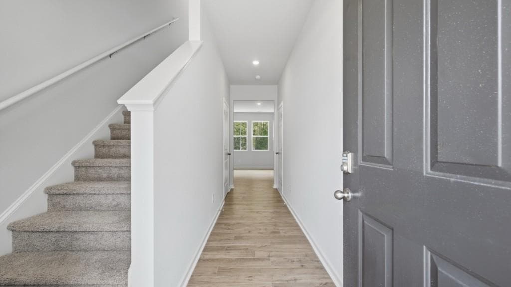 3 bedroom, 3 bathroom, 1,749 sq ft single family residence for sale at 8170 Coldstream Drive, Fairburn, GA 30213 — photo 3