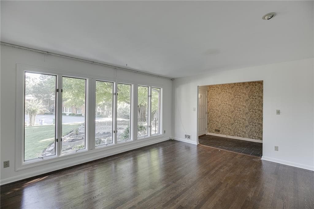 3 bedroom, 2 bathroom, 2,129 sq ft single family residence for sale at 2602 Cosmos Court, Atlanta, GA 30345 — photo 6
