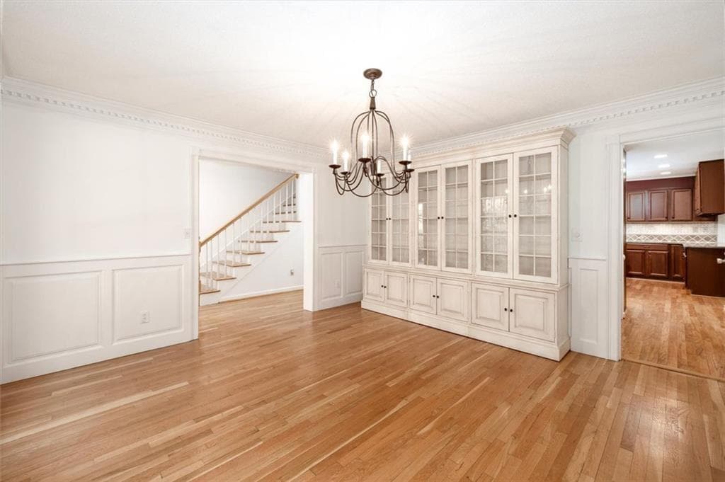 5 bedroom, 4 bathroom, 3,356 sq ft single family residence for sale at 1942 Musket Court, Smoke Rise, GA 30087 — photo 8