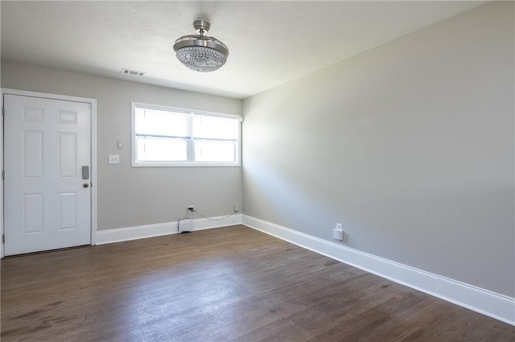 3 bedroom, 1 bathroom, 977 sq ft single family residence for rent at 1891 Goddard Street, Atlanta, GA 30315 for $1,495 a month — photo 5