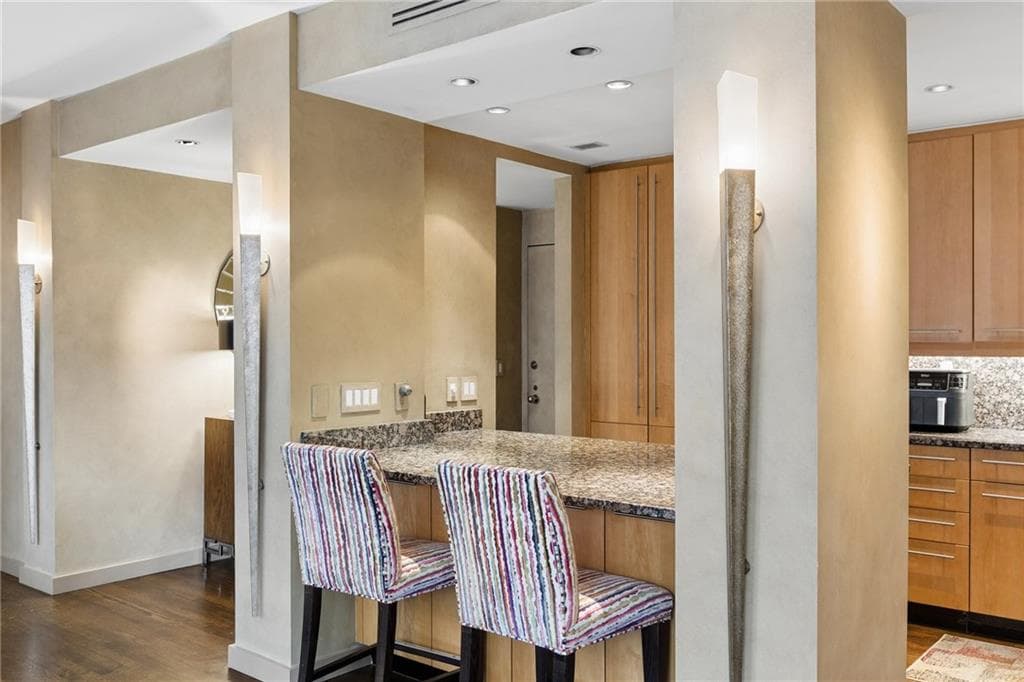 2 bedroom, 2 bathroom, 1,460 sq ft condominium for sale at 145 15th Street 824, Atlanta, GA 30309 — photo 7