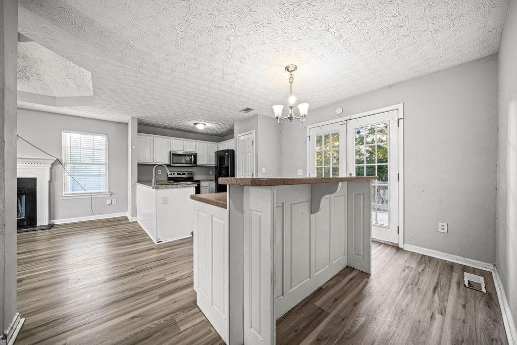 4 bedroom, 3 bathroom, 1,774 sq ft single family residence for sale at 17 Triangle Lane, Adairsville, GA 30103 — photo 7
