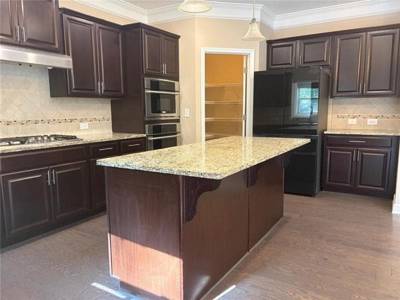6 bedroom, 5 bathroom, 5,142 sq ft single family residence for rent at 4470 Skylark Lane R, Cumming, GA 30041 for $3,900 a month — photo 9