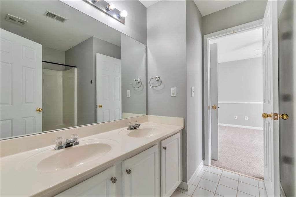 4 bedroom, 3 bathroom, 2,541 sq ft single family residence for sale at 875 Cedar Creek Drive, Suwanee, GA 30024 — photo 10