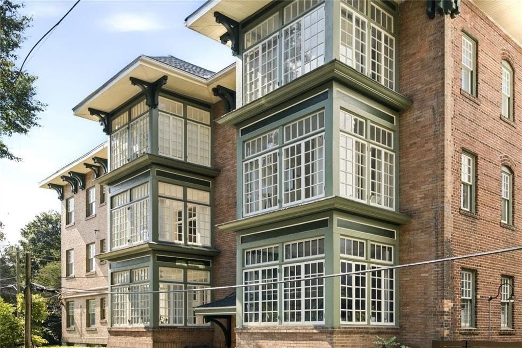 1 bedroom, 1 bathroom, 914 sq ft condominium for sale at 171 6th Street 10, Atlanta, GA 30308 — photo 5