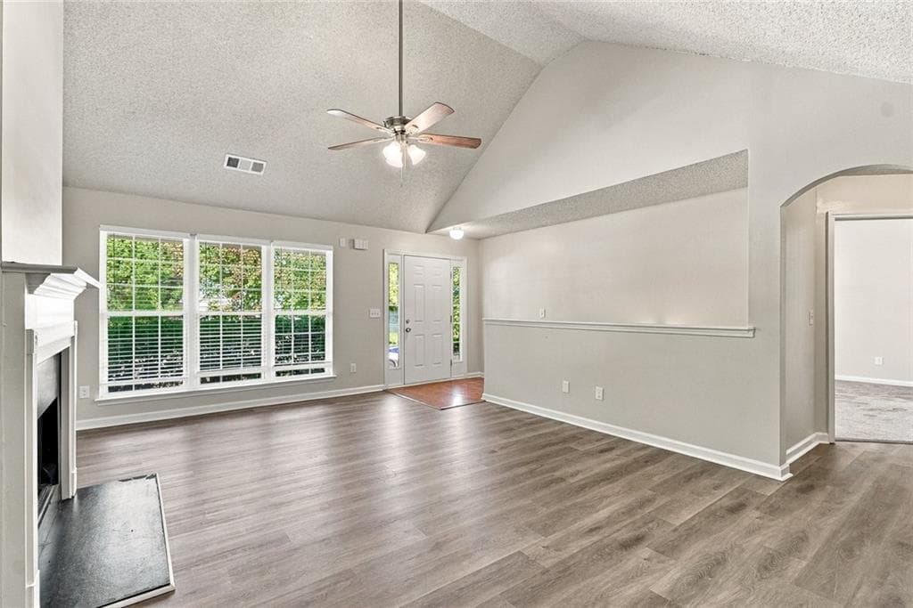4 bedroom, 3 bathroom, 1,343 sq ft single family residence for sale at 5741 Village Loop, Fairburn, GA 30213 — photo 9