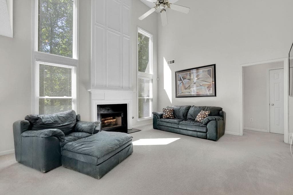 3 bedroom, 3 bathroom, 1,828 sq ft single family residence for sale at 480 Stambridge Court, Johns Creek, GA 30005 — photo 2