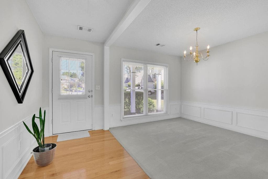 3 bedroom, 3 bathroom, 1,828 sq ft single family residence for sale at 480 Stambridge Court, Johns Creek, GA 30005 — photo 9