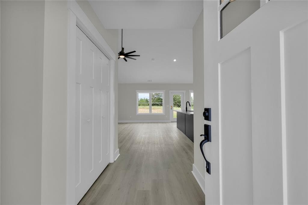 3 bedroom, 2 bathroom, 1,516 sq ft single family residence for sale at 653 Racetrack Road, Toccoa, GA 30577 — photo 7