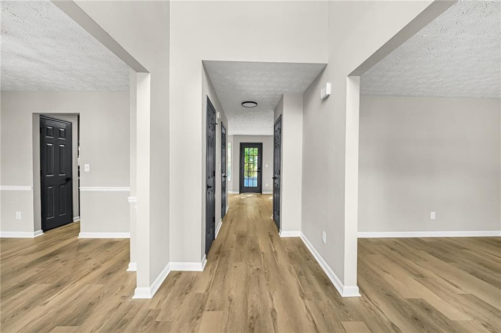 4 bedroom, 3 bathroom, 2,362 sq ft single family residence under contract at 5607 Mayfair Crossing Drive, Lithonia, GA 30038 — photo 4