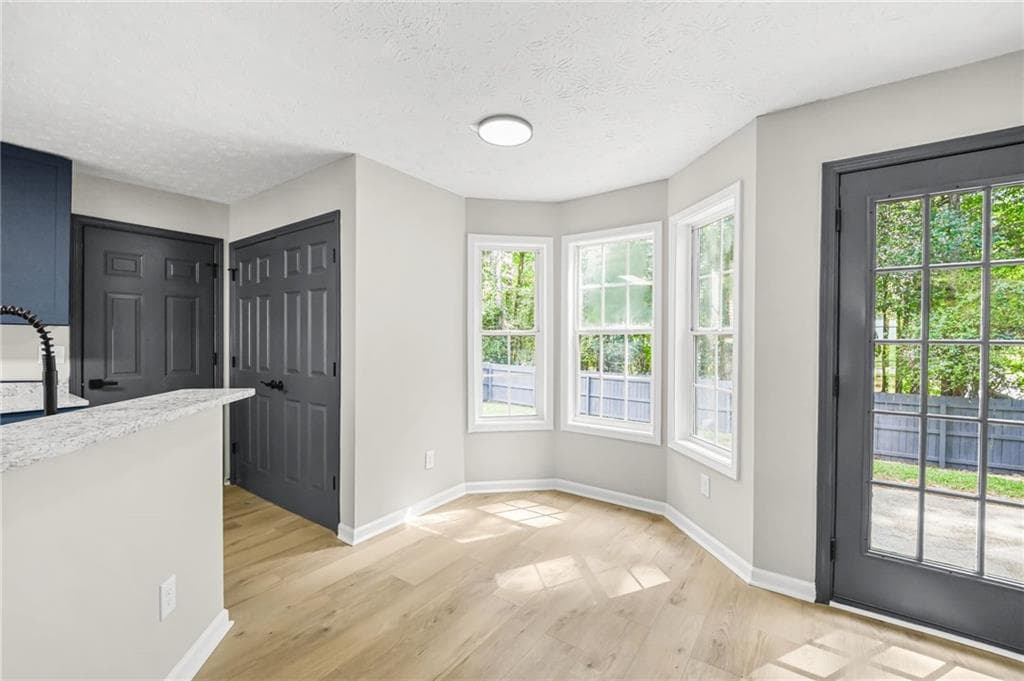 4 bedroom, 3 bathroom, 2,362 sq ft single family residence under contract at 5607 Mayfair Crossing Drive, Lithonia, GA 30038 — photo 8