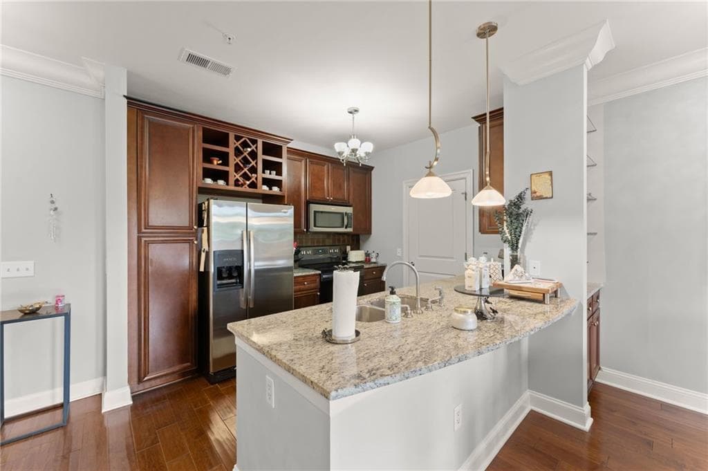 2 bedroom, 2 bathroom, 1,002 sq ft condominium for sale at 901 Abernathy Road 4120, Atlanta, GA 30328 — photo 6