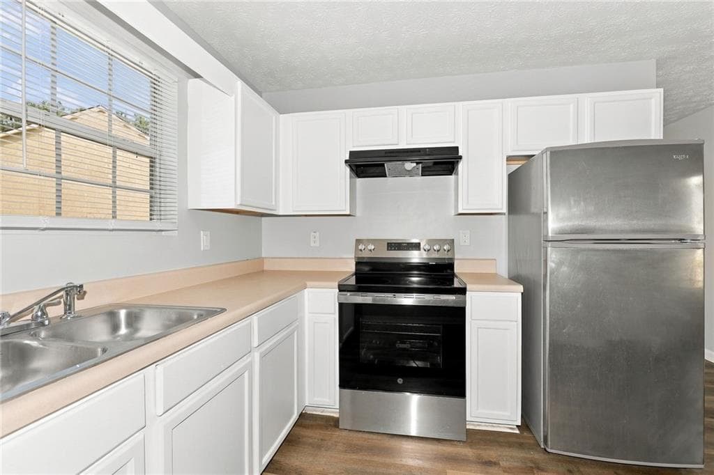 3 bedroom, 3 bathroom, 1,584 sq ft single family residence for rent at 147 Woodwind Way, Jonesboro, GA 30238 for $1,650 a month — photo 3