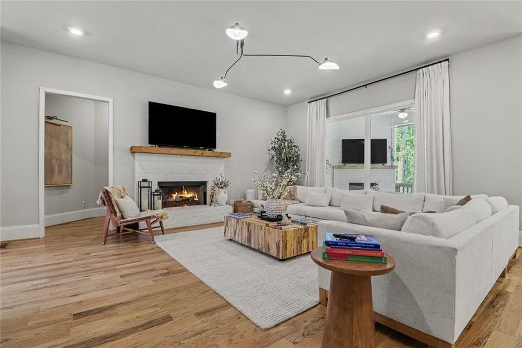 4 bedroom, 3 bathroom, 5,168 sq ft single family residence for sale at 2058 Sydney Cove, Buford, GA 30518 — photo 7
