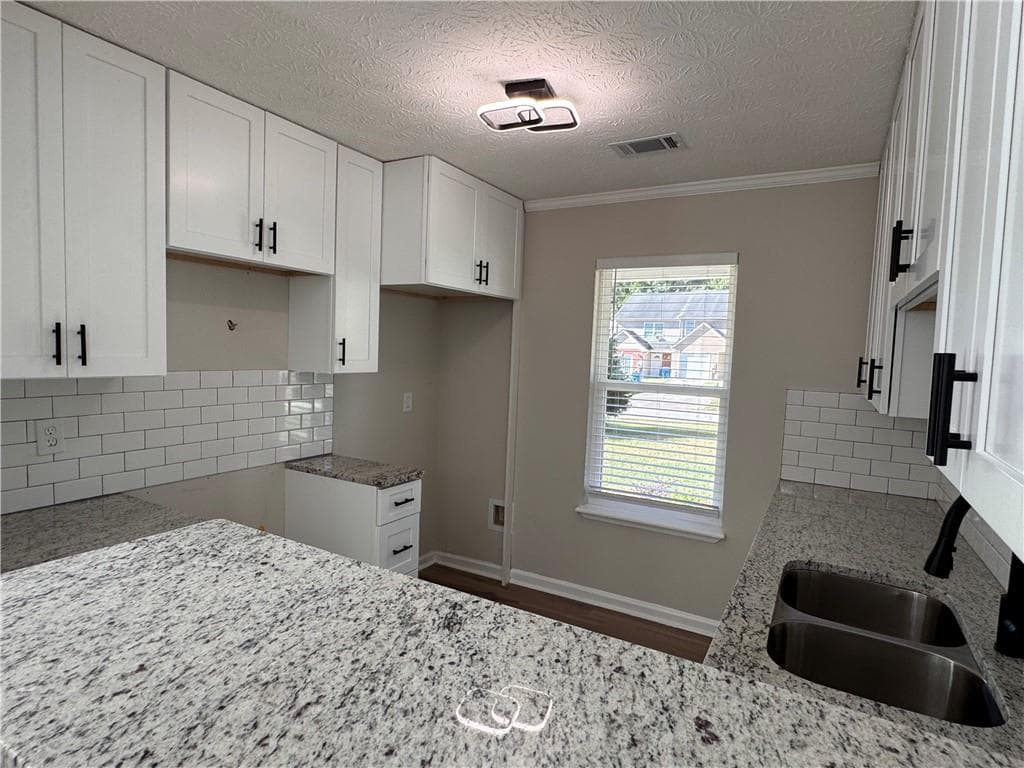 2 bedroom, 2 bathroom, 1,068 sq ft townhouse for sale at 8334 Mountain Pass, Riverdale, GA 30274 — photo 4