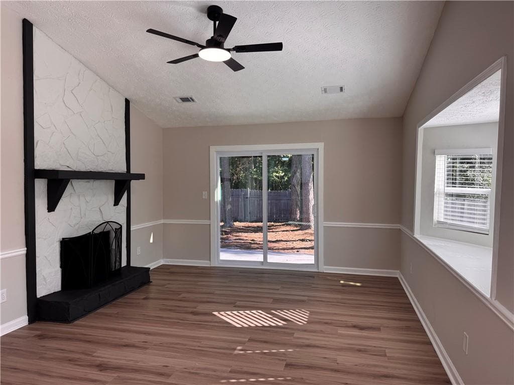 2 bedroom, 2 bathroom, 1,068 sq ft townhouse for sale at 8334 Mountain Pass, Riverdale, GA 30274 — photo 8