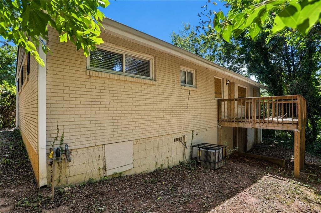 3 bedroom, 1 bathroom, 1,158 sq ft single family residence for sale at 3490 Pinehill Drive, Decatur, GA 30032 — photo 3