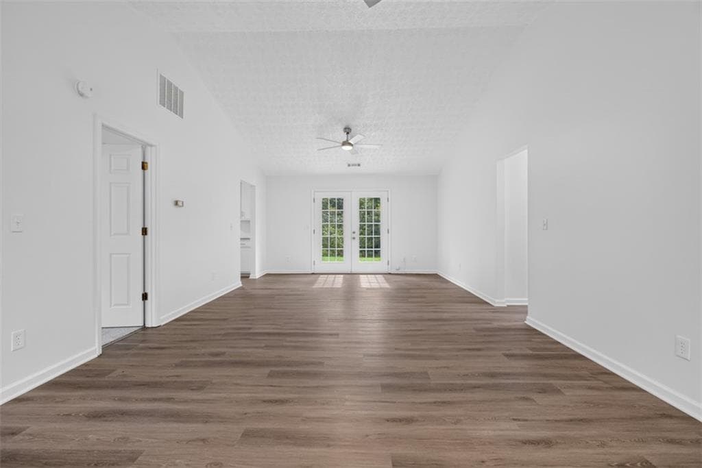 4 bedroom, 2 bathroom, 1,528 sq ft single family residence for sale at 20 Hunters Keep, Covington, GA 30014 — photo 9