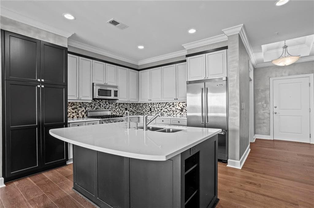 1 bedroom, 2 bathroom, 1,452 sq ft condominium for rent at 2950 Mount Wilkinson Parkway 605, Atlanta, GA 30339 for $4,200 a month — photo 5