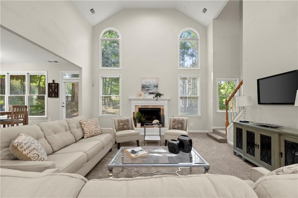 5 bedroom, 3 bathroom, 3,724 sq ft single family residence for sale at 1150 Timberline Place, Alpharetta, GA 30005 — photo 5