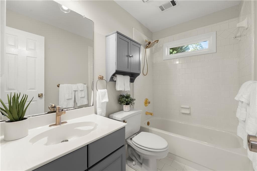 5 bedroom, 3 bathroom, 3,724 sq ft single family residence for sale at 1150 Timberline Place, Alpharetta, GA 30005 — photo 10