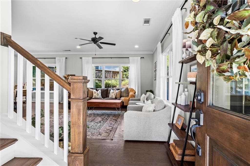 3 bedroom, 3 bathroom, 1,628 sq ft single family residence for sale at 195 Howard Street, Marietta, GA 30060 — photo 4