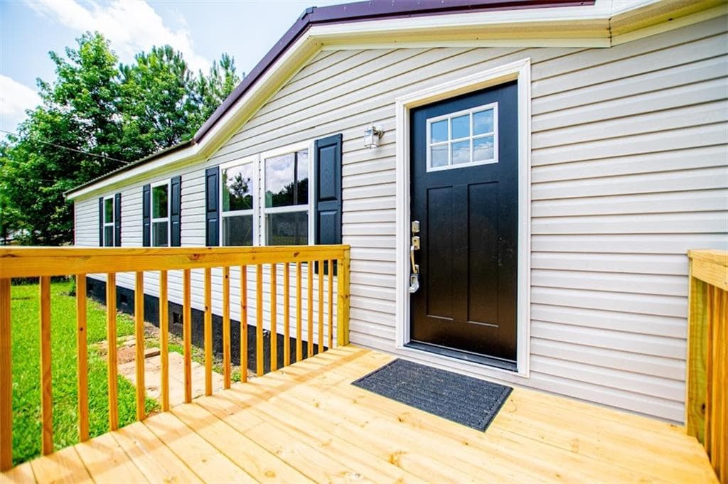 3 bedroom, 2 bathroom, 1,792 sq ft single family residence for sale at 21 Watercrest Lane, Carrollton, GA 30116 — photo 7