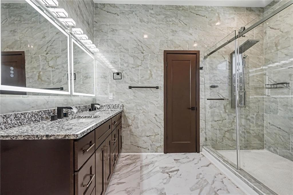 5 bedroom, 5 bathroom, 3,720 sq ft single family residence for sale at 1515 Grayson Parkway, Grayson, GA 30017 — photo 3