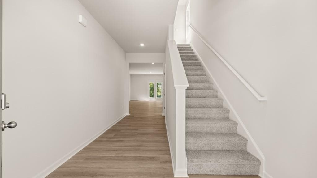 5 bedroom, 3 bathroom, 2,361 sq ft single family residence for sale at 235 Rolling Meadow Trace, Jasper, GA 30143 — photo 3