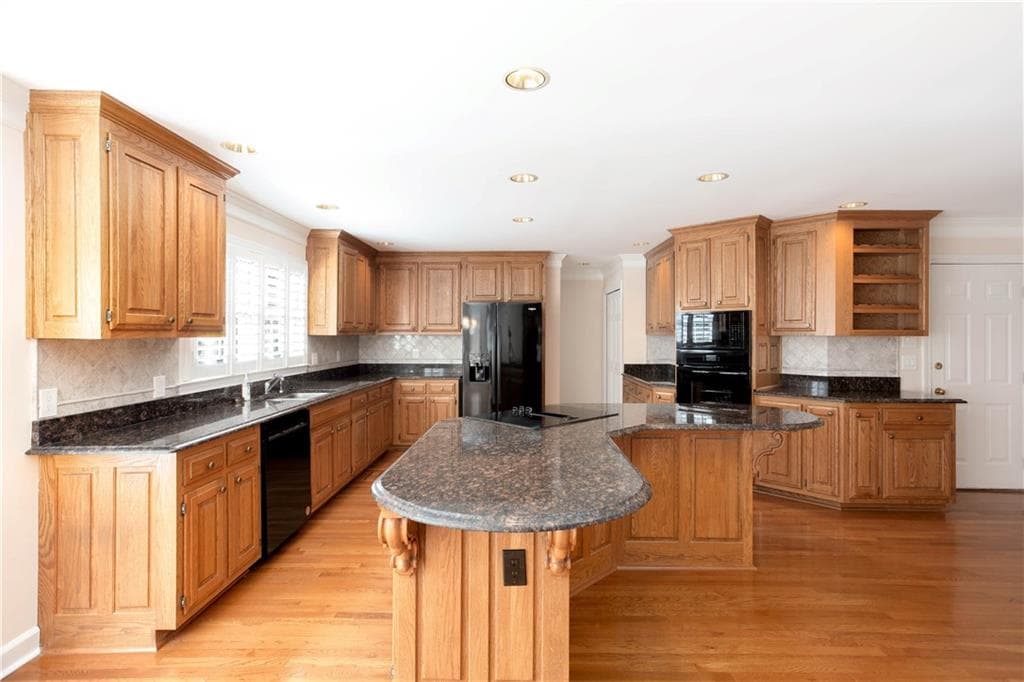 4 bedroom, 3 bathroom, 3,402 sq ft single family residence for sale at 537 Delphinium Way, Acworth, GA 30102 — photo 8