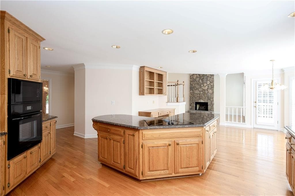 4 bedroom, 3 bathroom, 3,402 sq ft single family residence for sale at 537 Delphinium Way, Acworth, GA 30102 — photo 9