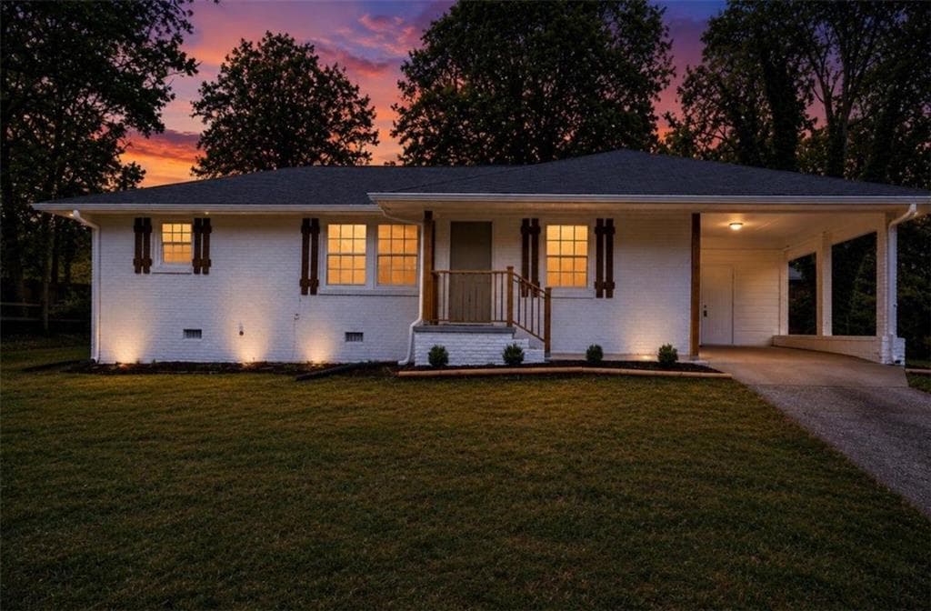 3 bedroom, 2 bathroom, 1,110 sq ft single family residence for sale at 926 Green Valley Road, Mableton, GA 30126 — photo 1 of 23