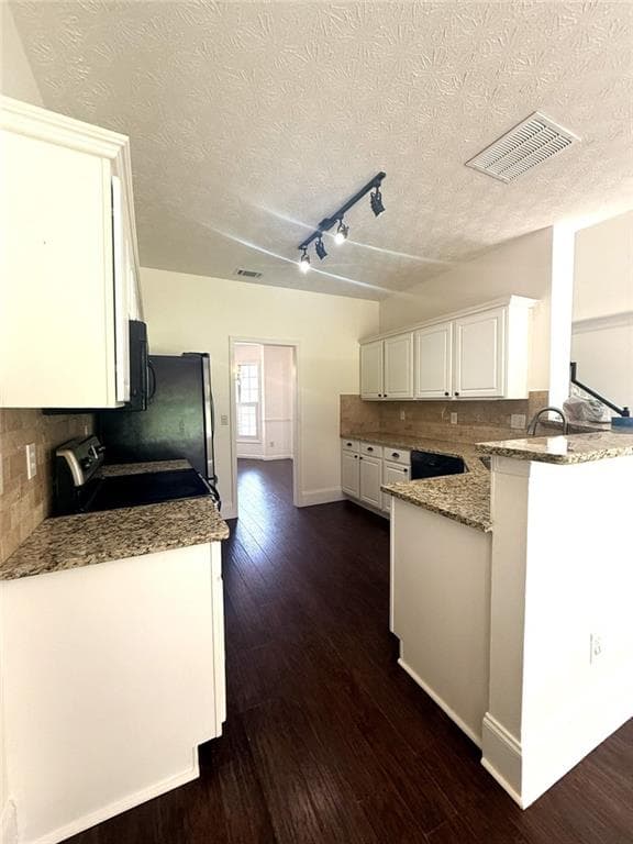 4 bedroom, 3 bathroom, 2,283 sq ft single family residence for rent at 5059 Weatherstone Drive, Buford, GA 30519 for $2,395 a month — photo 8