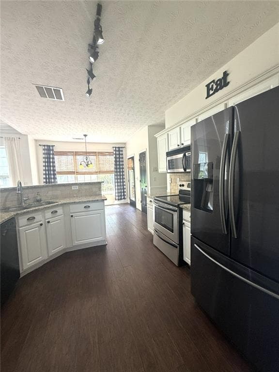 4 bedroom, 3 bathroom, 2,283 sq ft single family residence for rent at 5059 Weatherstone Drive, Buford, GA 30519 for $2,395 a month — photo 10