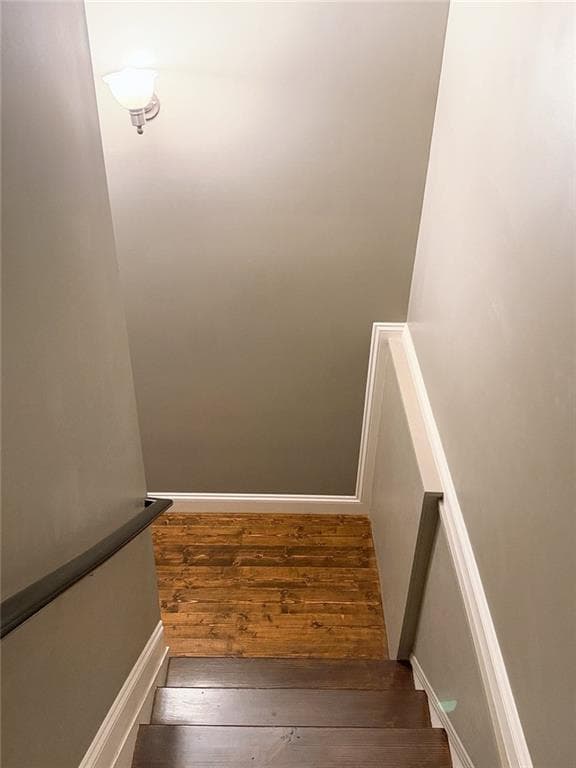 5 bedroom, 3 bathroom, 2,728 sq ft single family residence for sale at 3525 Flycatcher way, Duluth, GA 30097 — photo 8