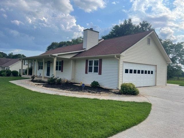 3 bedroom, 2 bathroom, 1,946 sq ft single family residence for sale at 125 Anna Avenue, Palmetto, GA 30268