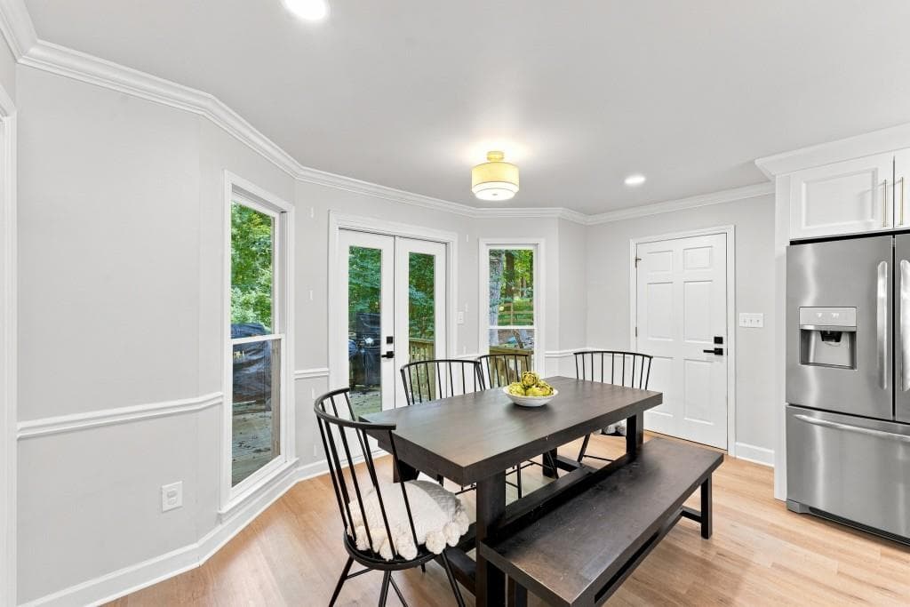 5 bedroom, 4 bathroom, 4,071 sq ft single family residence for sale at 3747 Coldstream Lane, Peachtree Corners, GA 30096 — photo 5