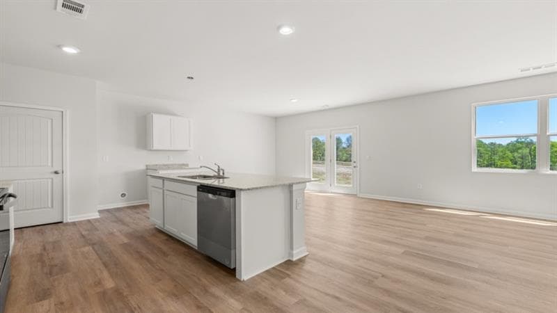 4 bedroom, 3 bathroom, 1,927 sq ft single family residence for sale at 219 Rolling Meadow Trace, Jasper, GA 30143 — photo 4